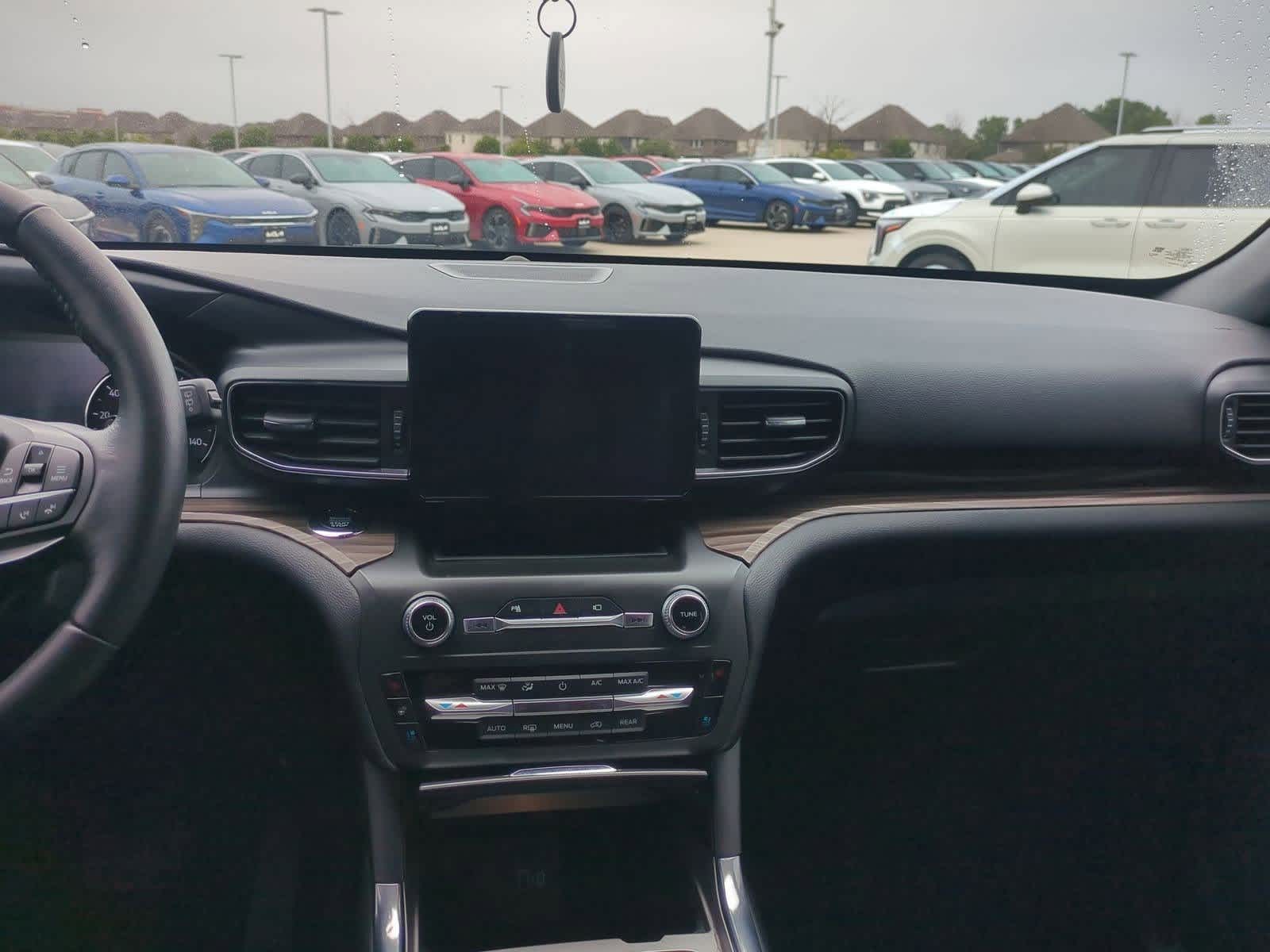 2020 Ford Explorer Limited photo 4