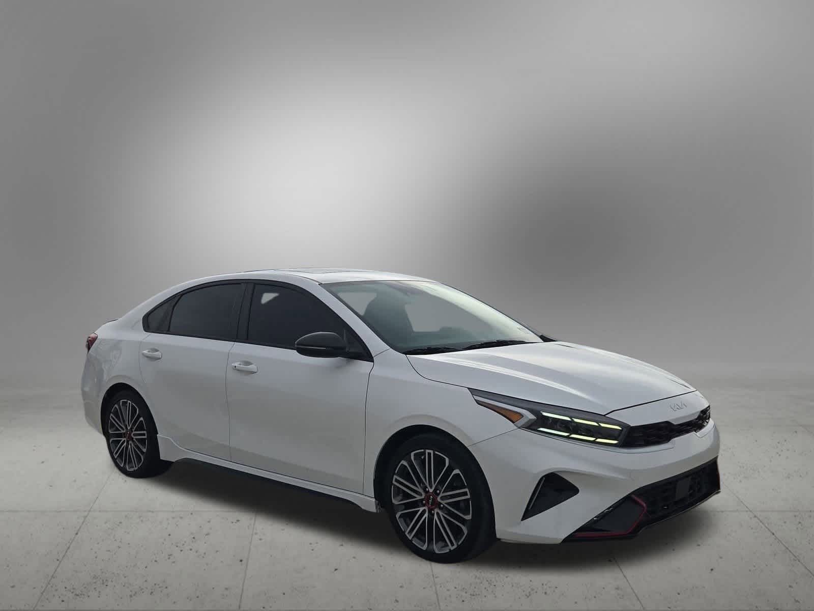 Thumbnail: 2023 Kia Forte - 8