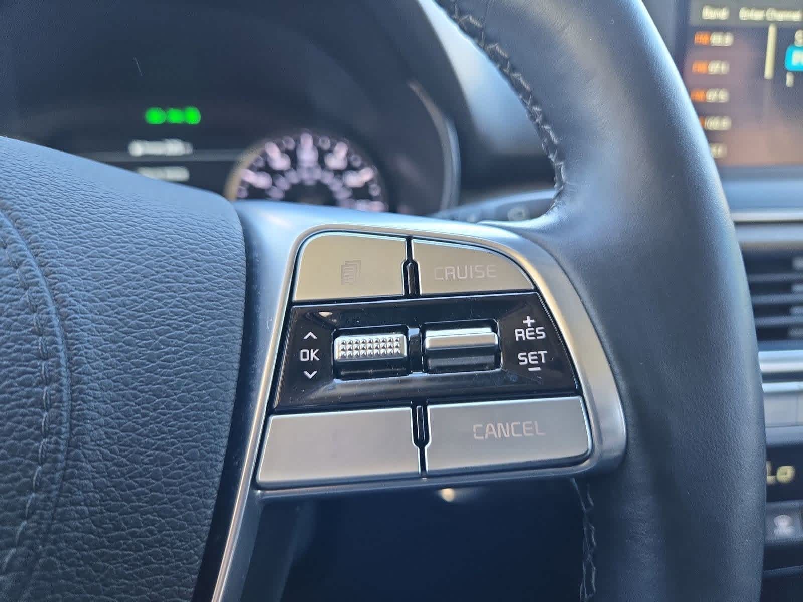 Thumbnail: 2021 Kia Telluride - 25