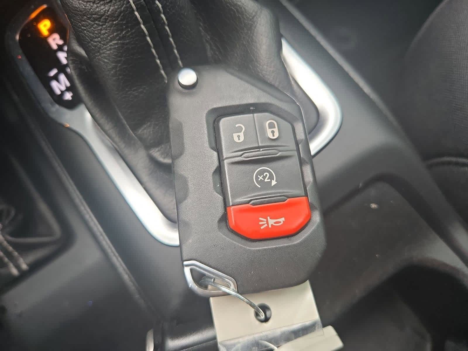 Thumbnail: 2020 Jeep Wrangler - 32