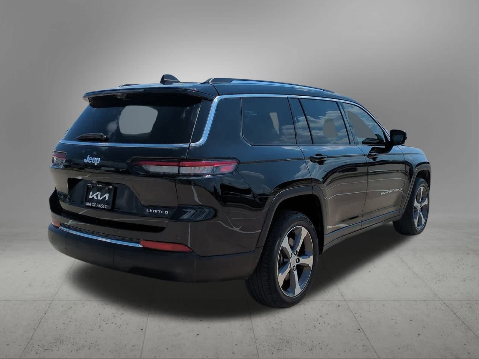 Thumbnail: 2023 Jeep Grand Cherokee - 6