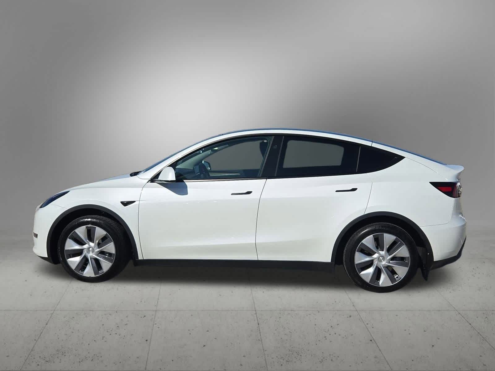 Thumbnail: 2024 Tesla Model Y - 3