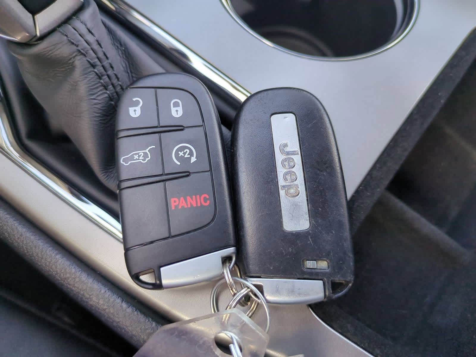 Thumbnail: 2019 Jeep Grand Cherokee - 36