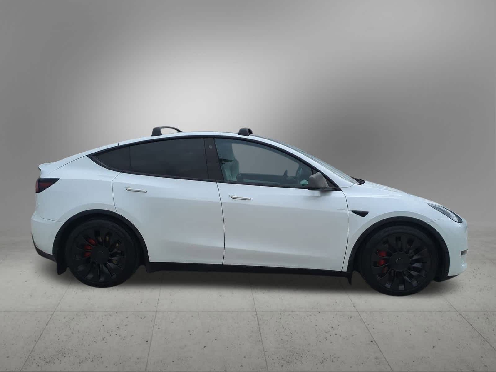 Thumbnail: 2022 Tesla Model Y - 7