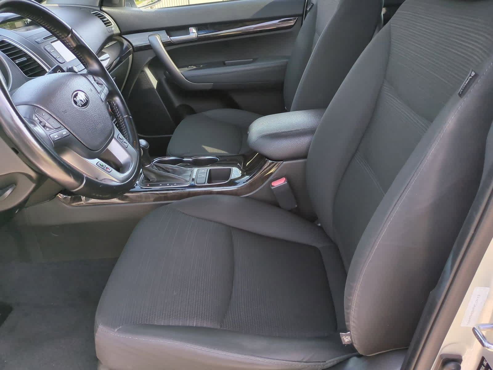 Thumbnail: 2014 Kia Sorento - 15