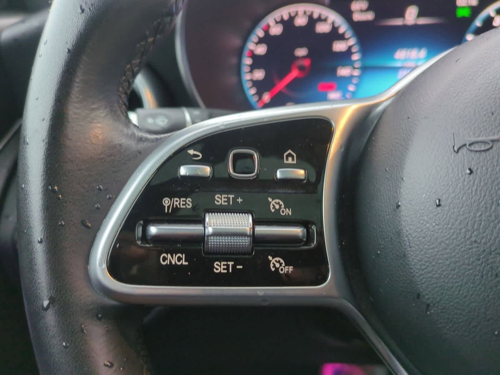 2021 Mercedes-Benz GLC 300 24