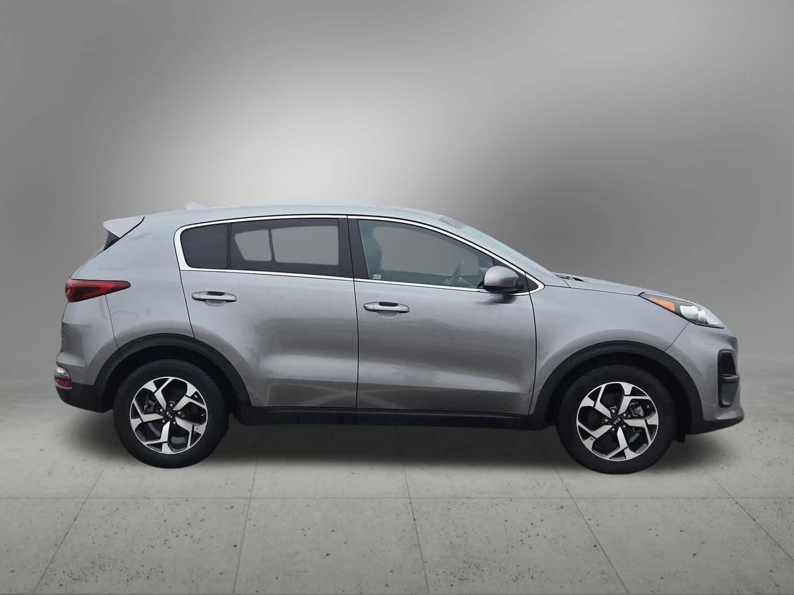 Thumbnail: 2022 Kia Sportage - 7
