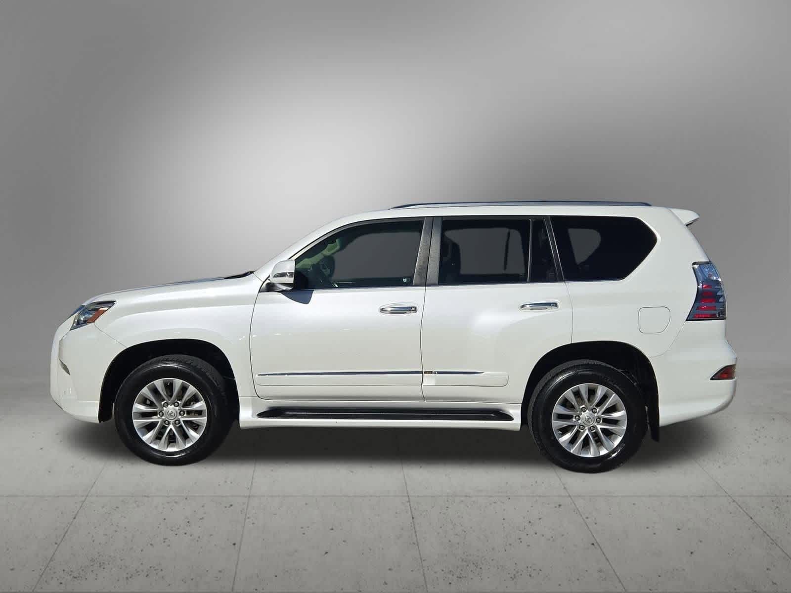 Thumbnail: 2014 Lexus GX - 3