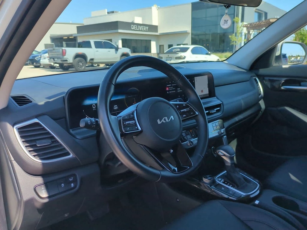 Certified 2025 Kia Seltos EX SUV