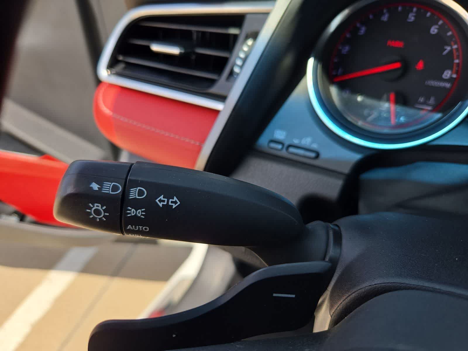 2018 Toyota Camry XSE - Photo 24