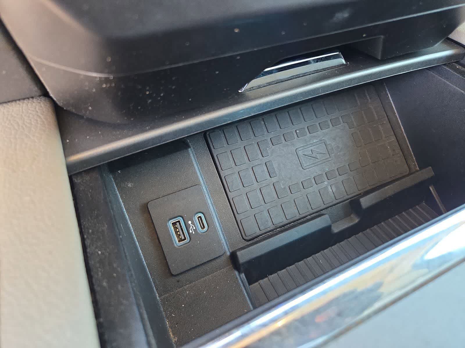 Thumbnail: 2021 Ford Expedition - 28