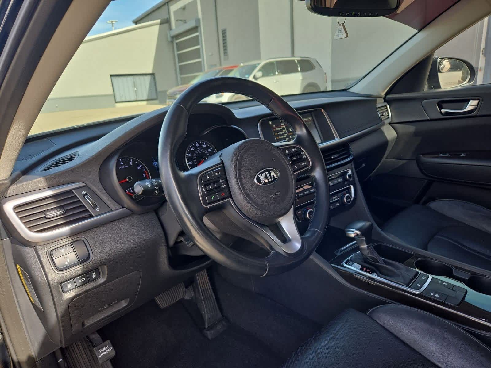 Thumbnail: 2016 Kia Optima - 2