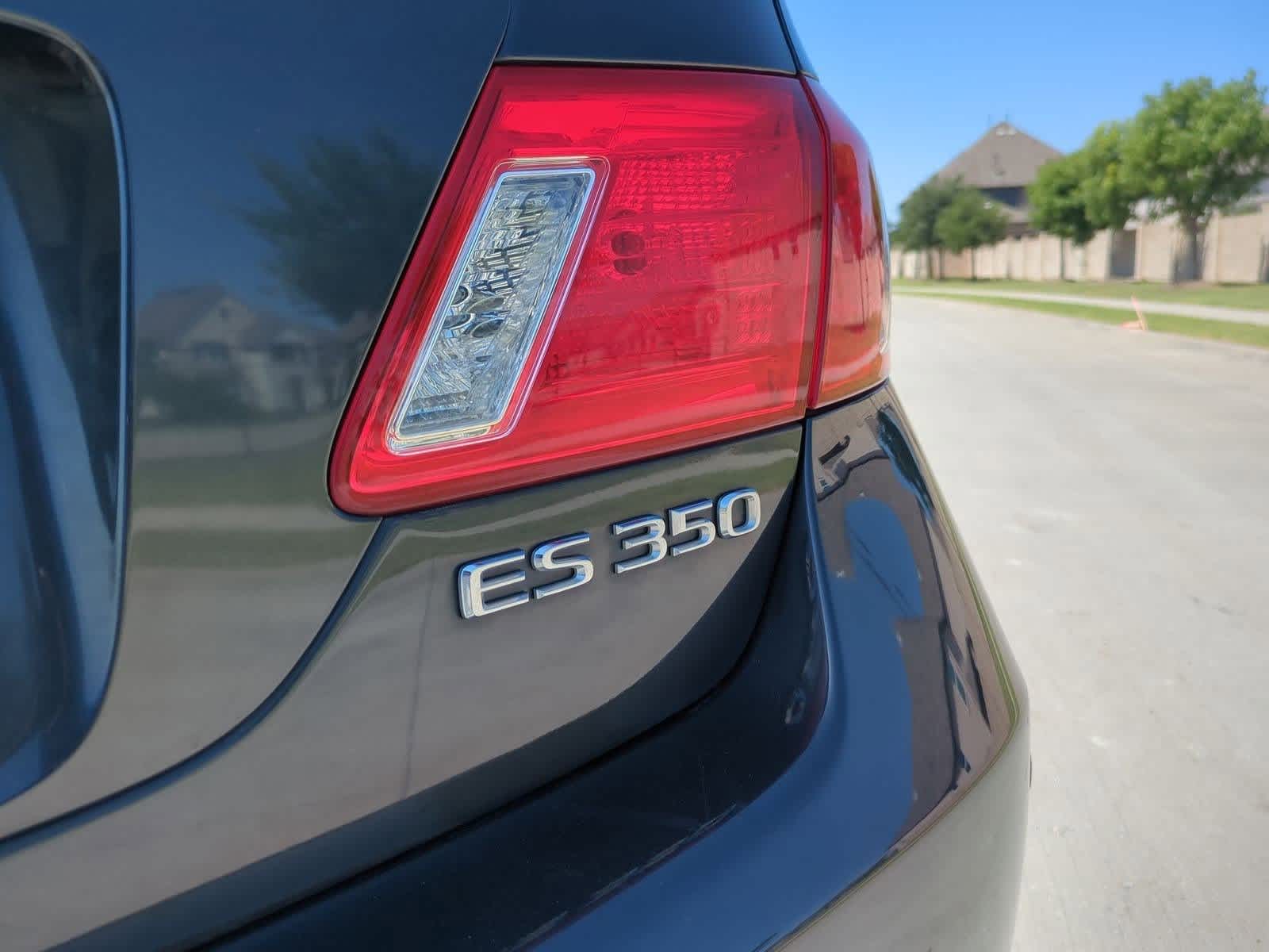 Thumbnail: 2009 Lexus ES - 12