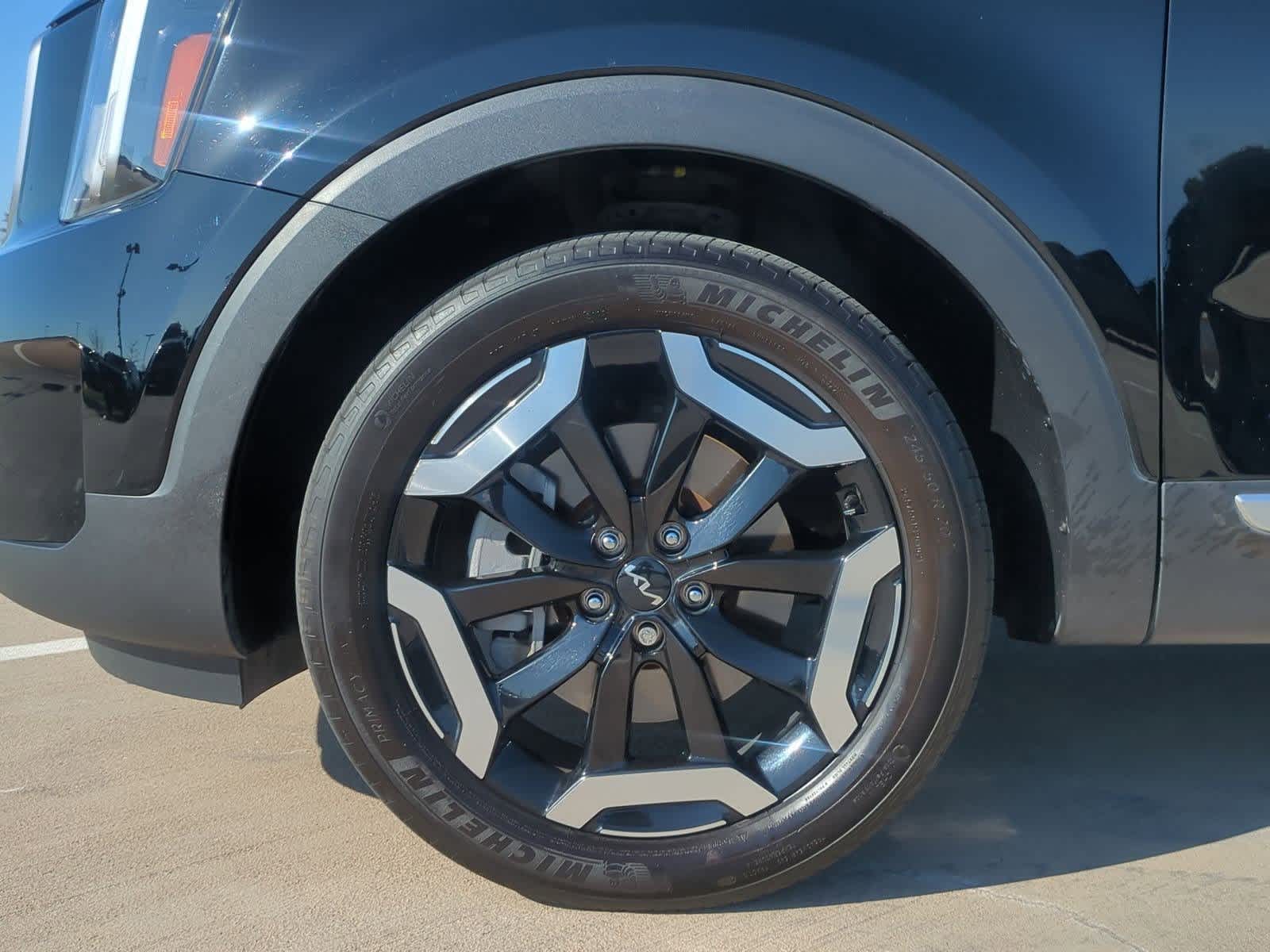 Thumbnail: 2023 Kia Telluride - 12