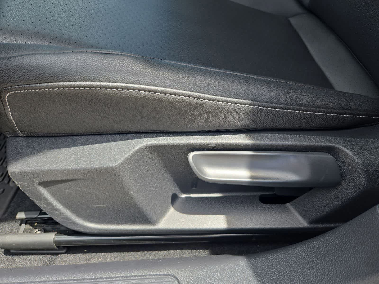 Thumbnail: 2019 Volkswagen Jetta - 14