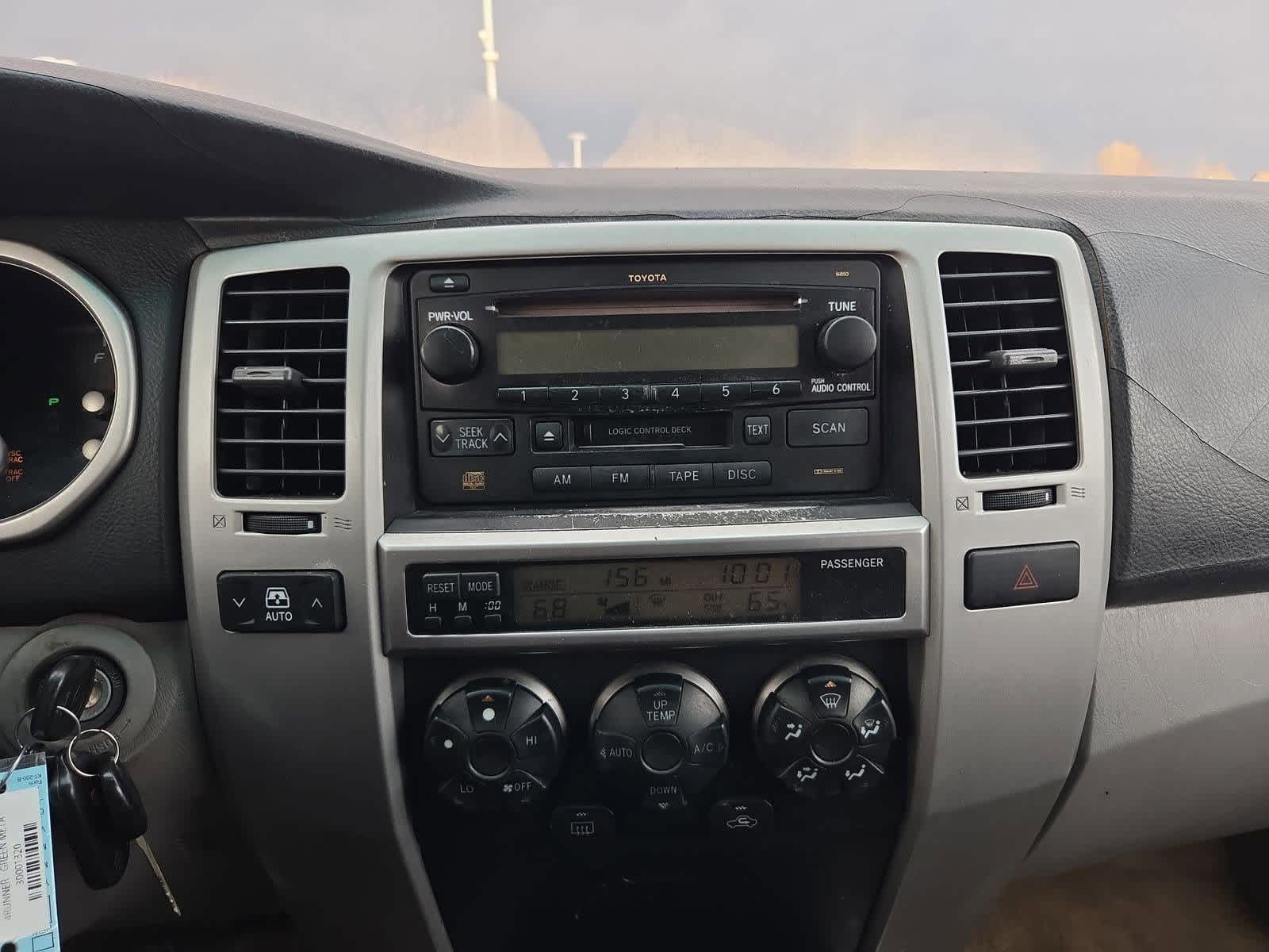 Thumbnail: 2003 Toyota 4Runner - 24