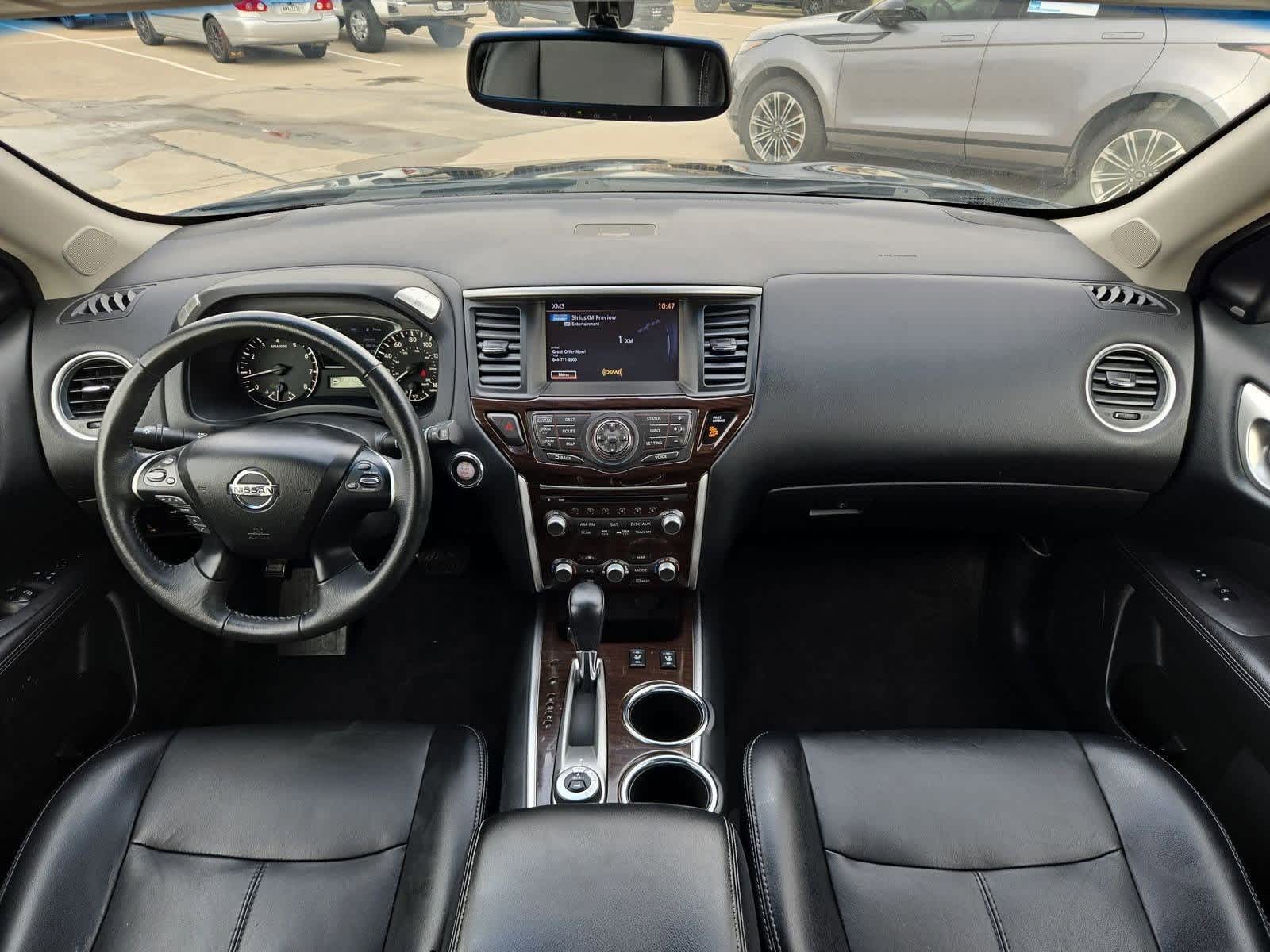 Thumbnail: 2015 Nissan Pathfinder - 14