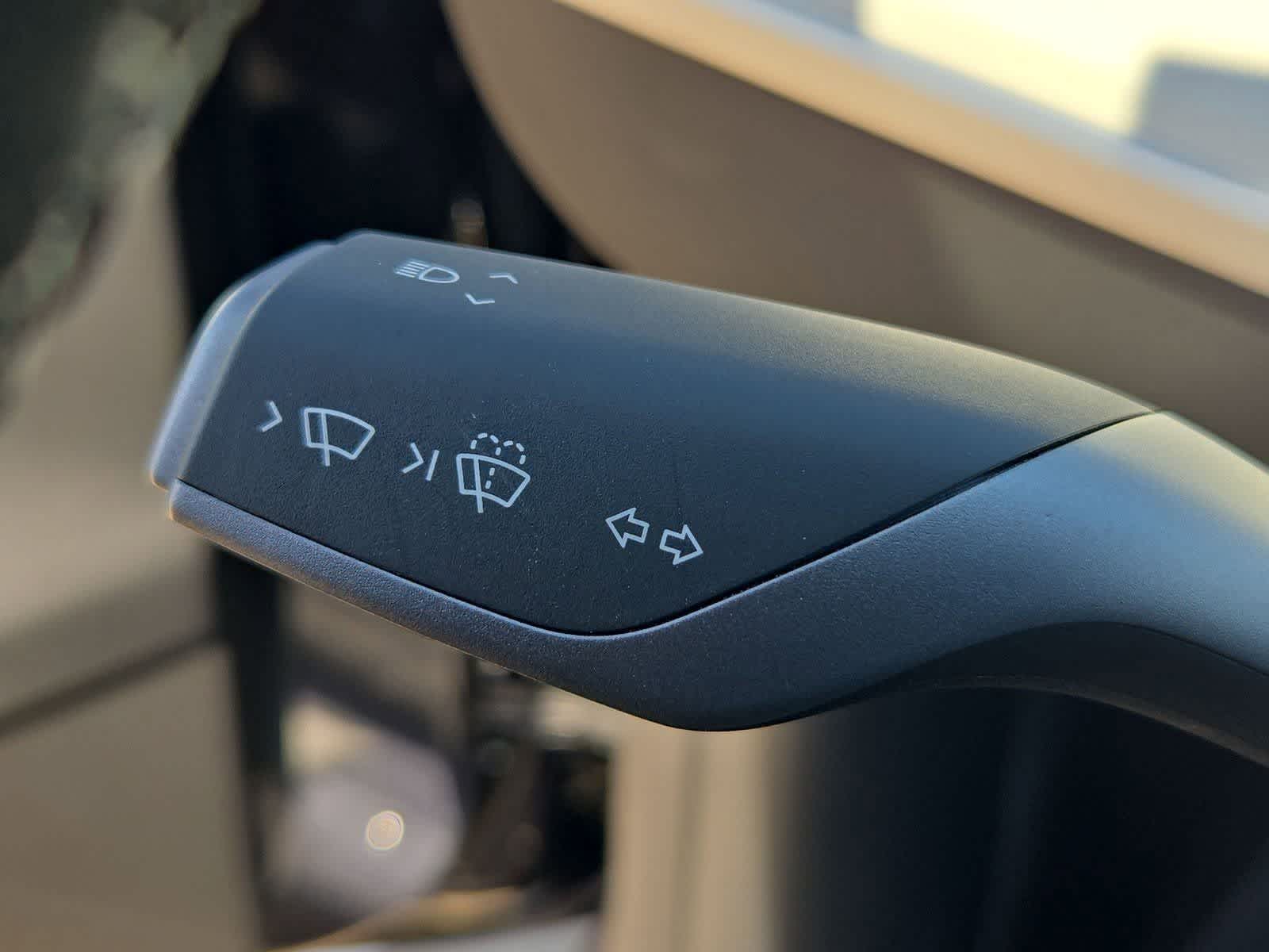 Thumbnail: 2025 Tesla Model Y - 24