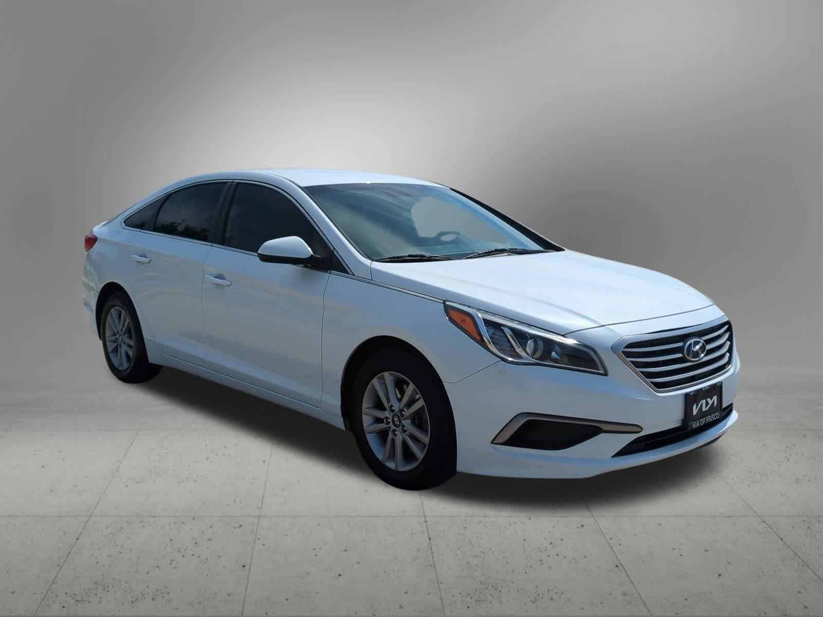 Thumbnail: 2016 Hyundai Sonata - 8