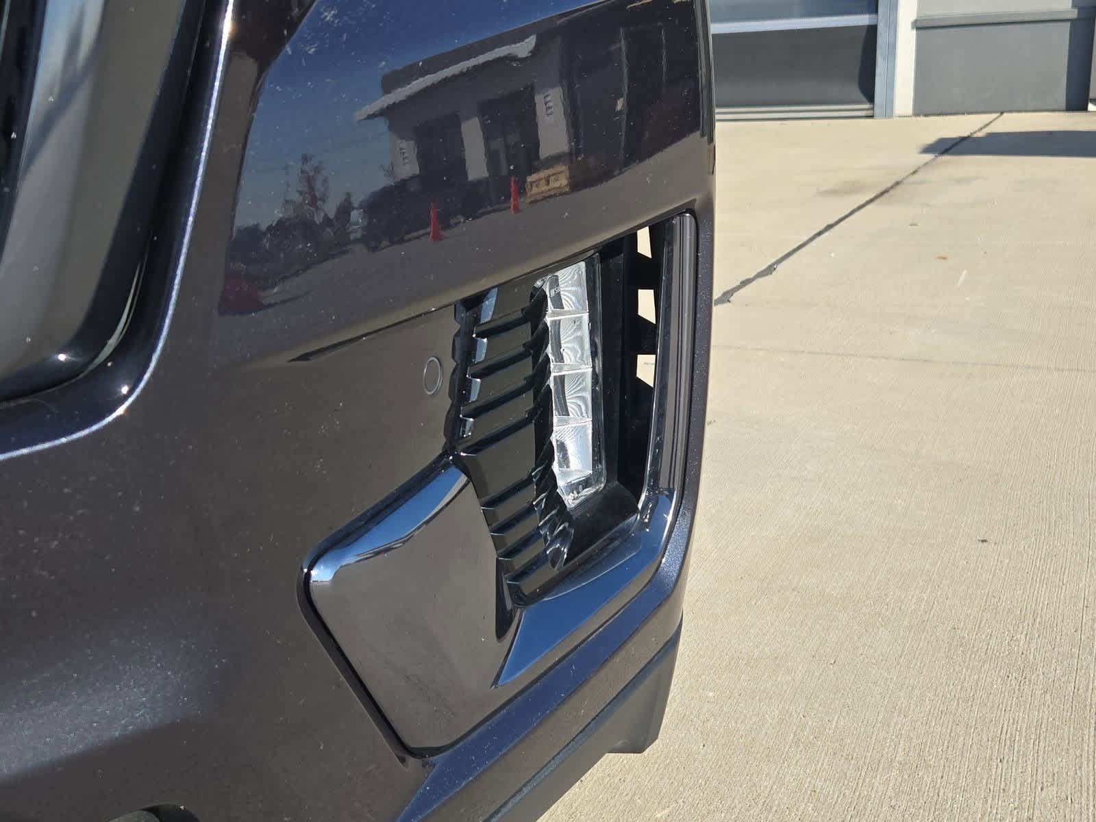 Thumbnail: 2023 GMC Yukon XL - 10