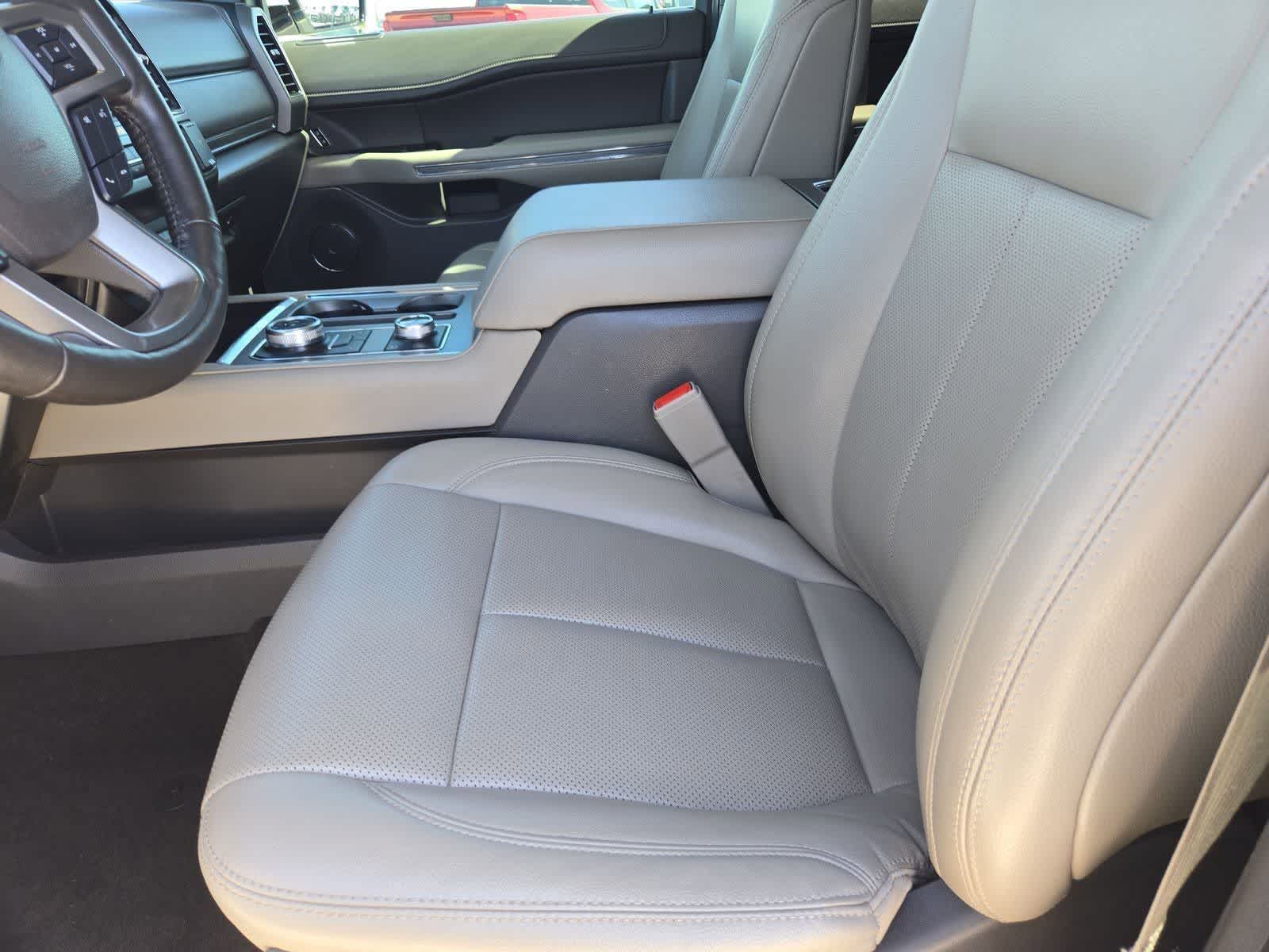 Thumbnail: 2021 Ford Expedition - 14