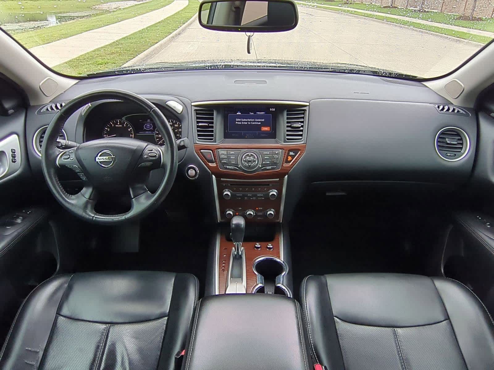 Thumbnail: 2017 Nissan Pathfinder - 15