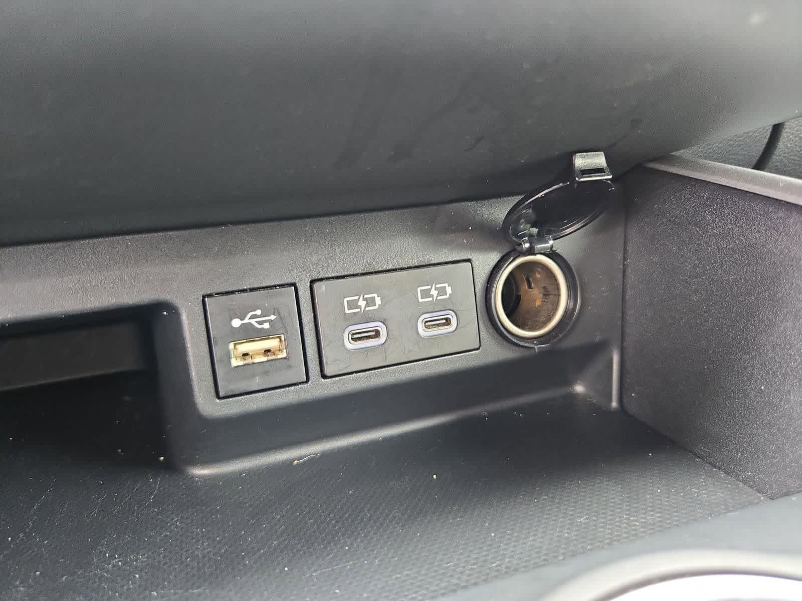 Thumbnail: 2025 Toyota Highlander - 30