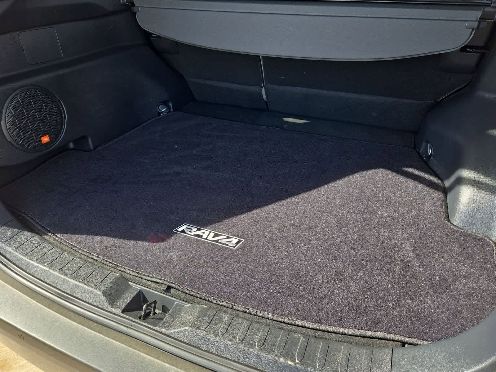 Thumbnail: 2019 Toyota RAV4 - 34