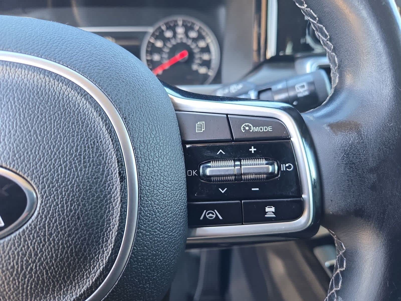 Thumbnail: 2021 Kia Sorento - 24