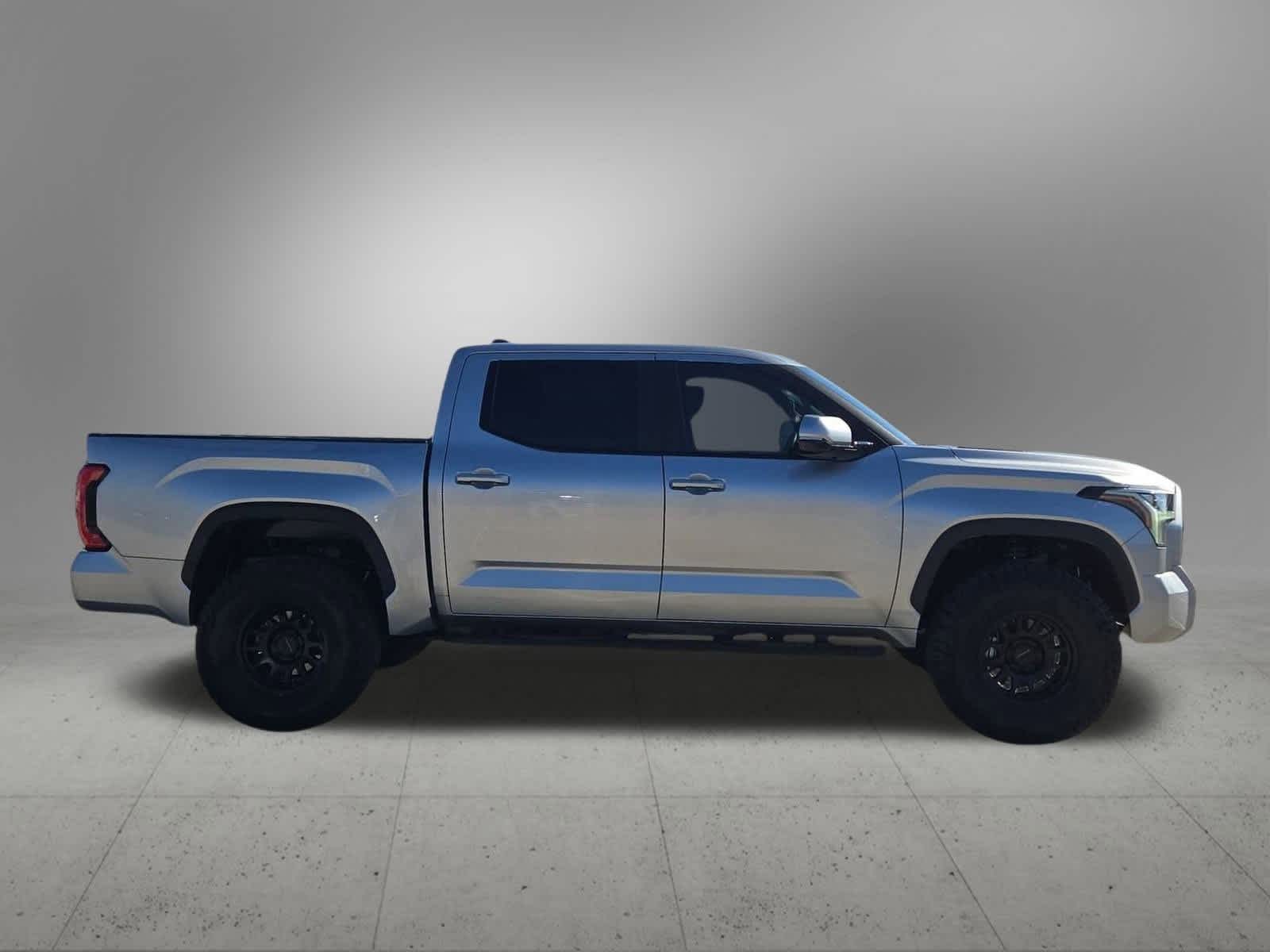 Thumbnail: 2024 Toyota Tundra - 7