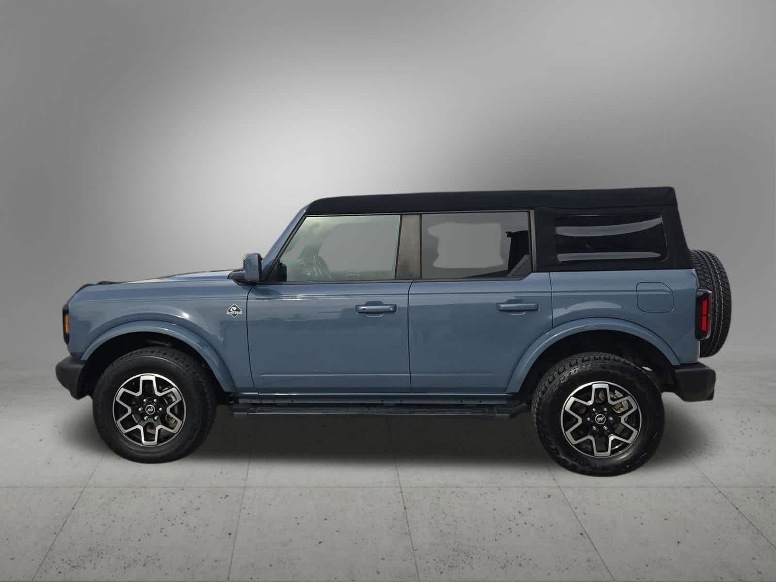 Thumbnail: 2023 Ford Bronco - 3