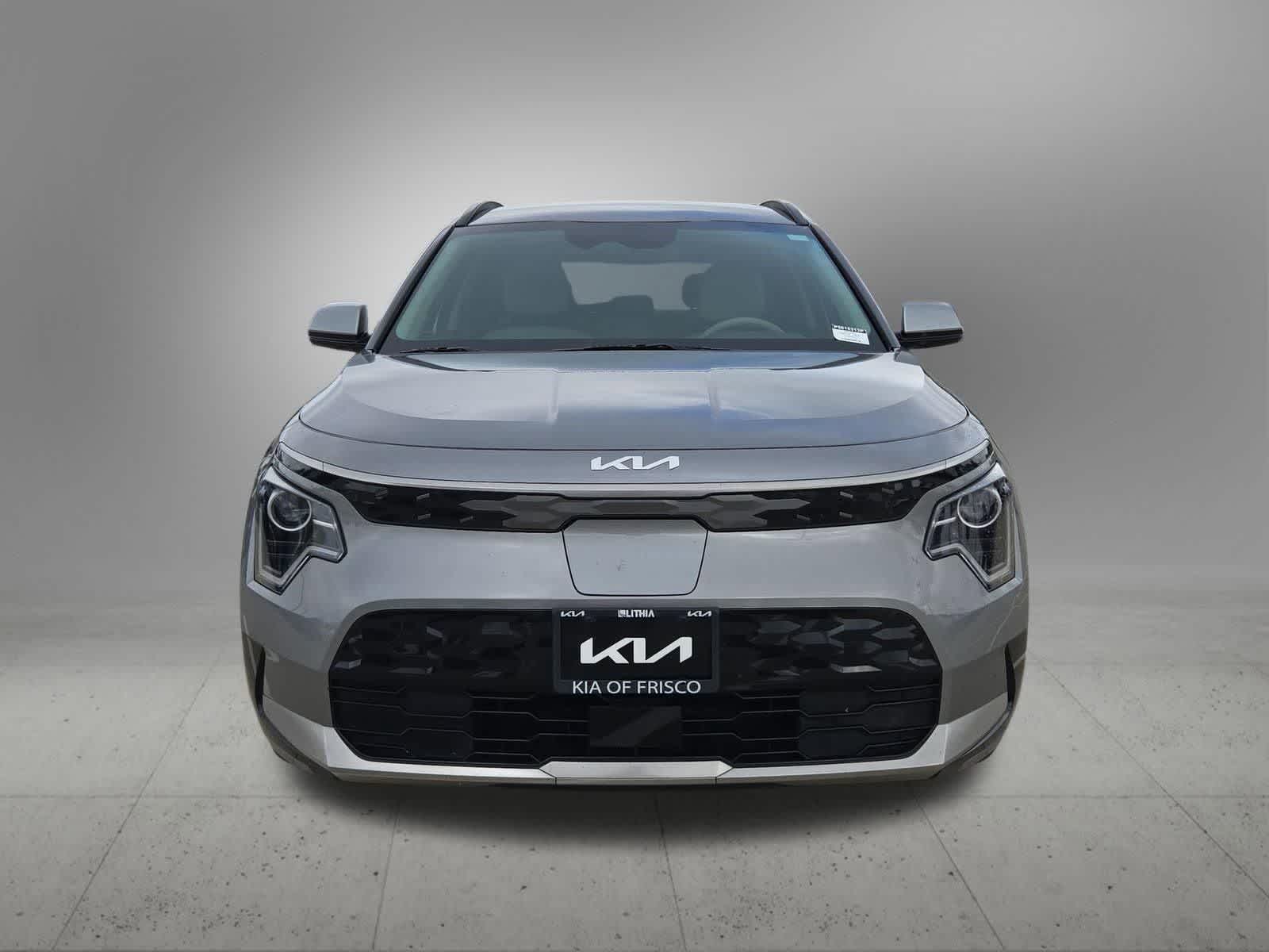 Thumbnail: 2023 Kia Niro - 9