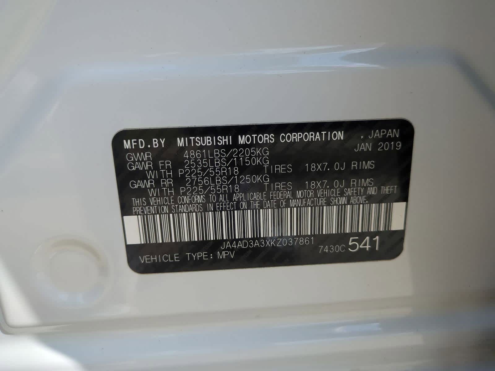 Thumbnail: 2019 Mitsubishi Outlander - 36