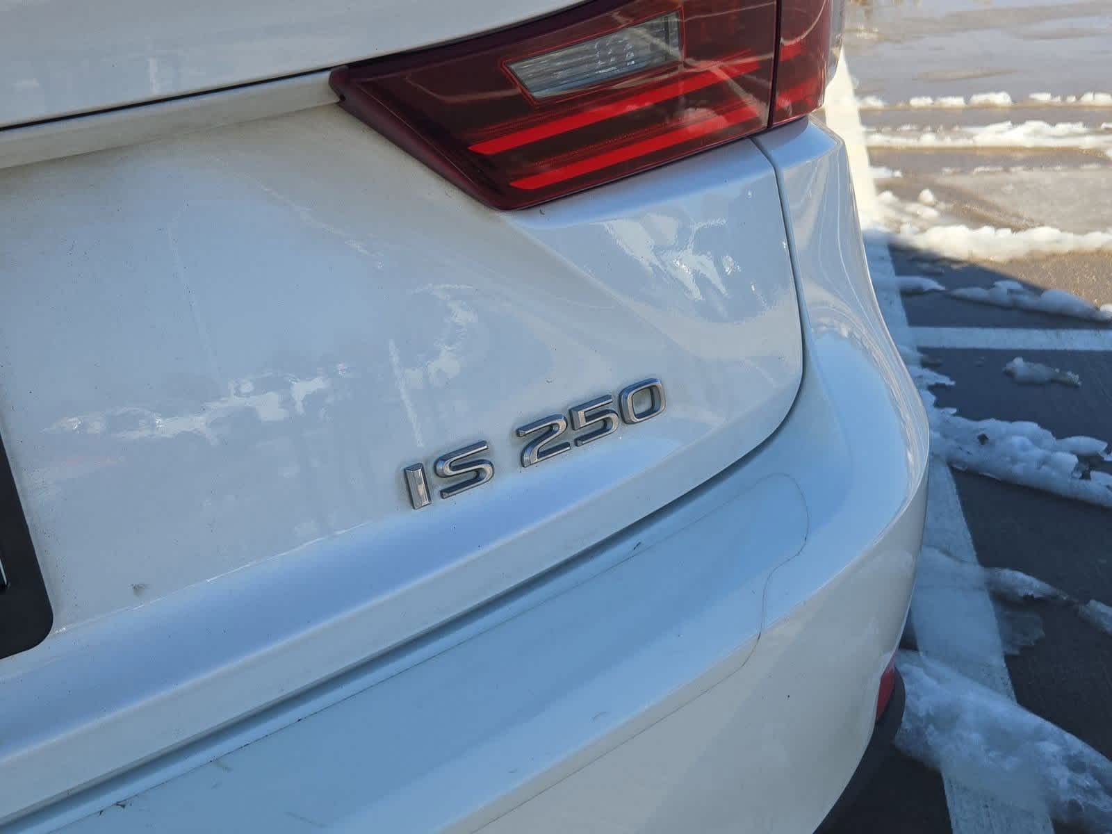 Thumbnail: 2014 Lexus IS - 12