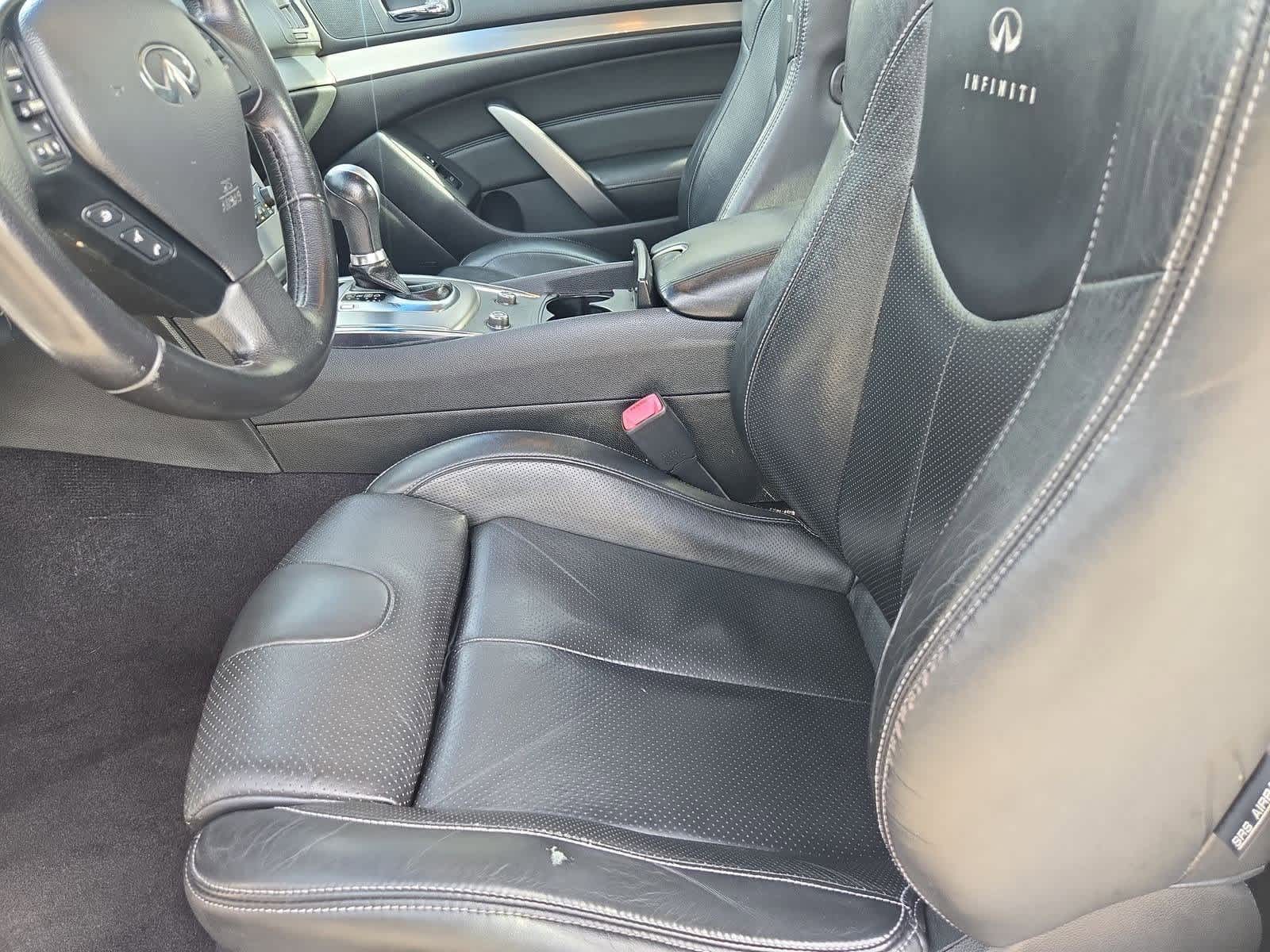 Thumbnail: 2010 INFINITI G37 - 14