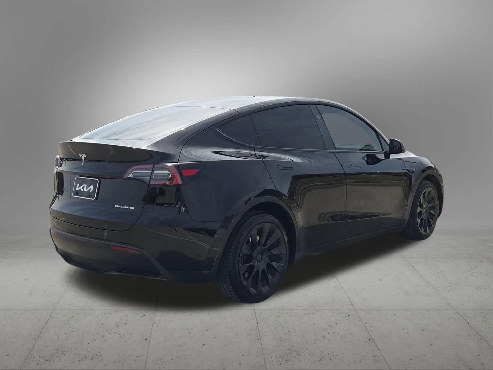 Thumbnail: 2023 Tesla Model Y - 6