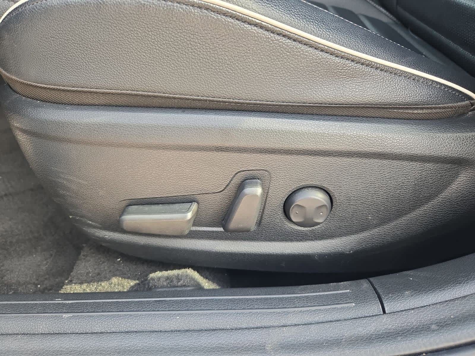 Thumbnail: 2023 Kia Forte - 17