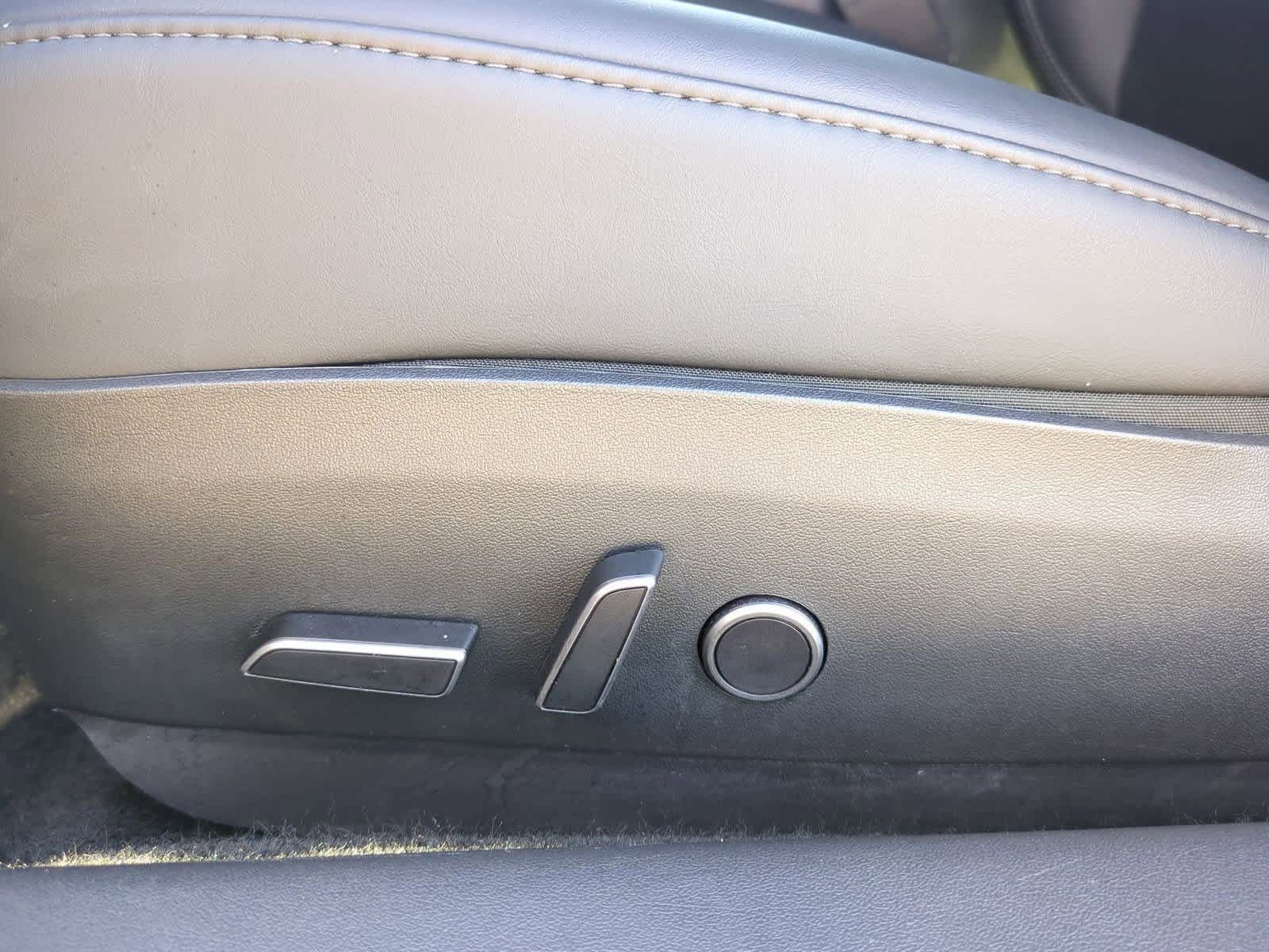 Thumbnail: 2023 Tesla Model 3 - 15