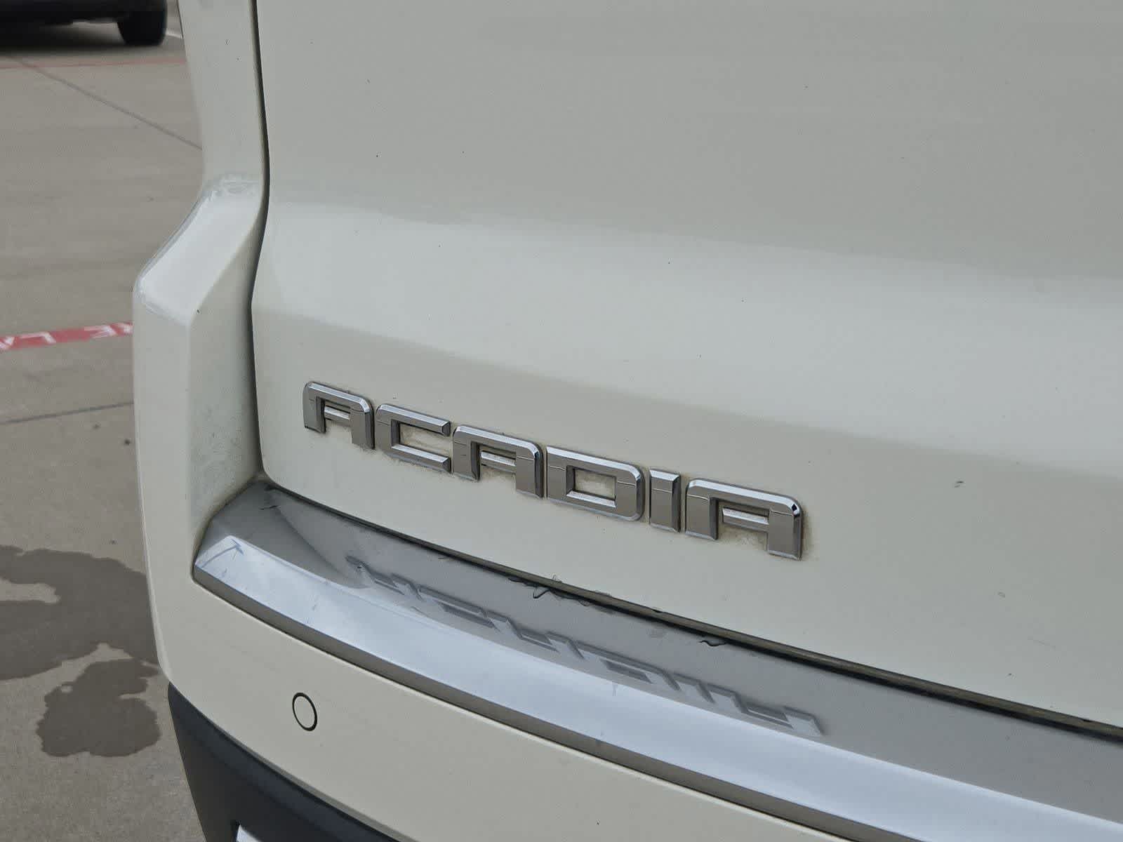 Thumbnail: 2015 GMC Acadia - 11