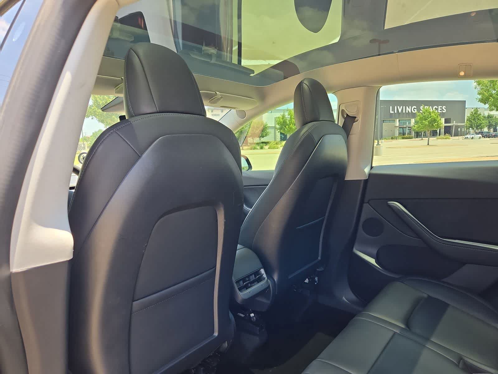 Thumbnail: 2022 Tesla Model Y - 14