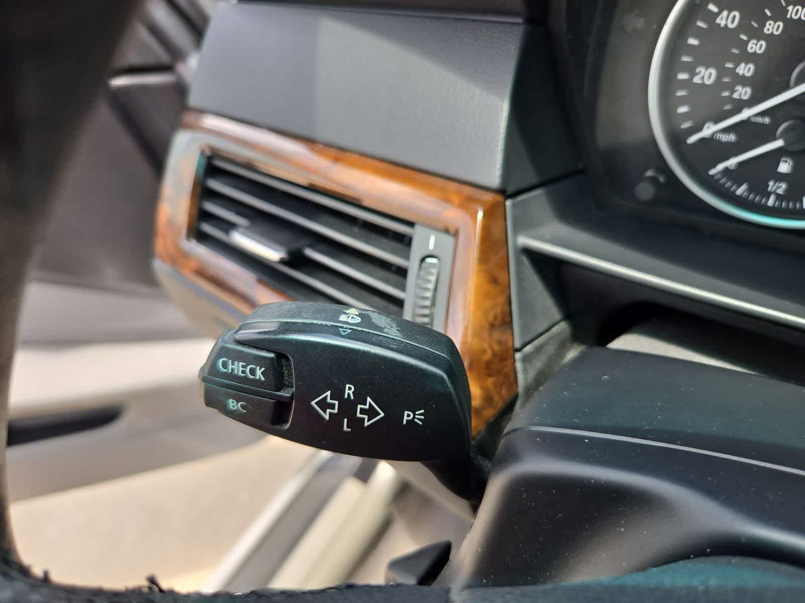 Thumbnail: 2009 BMW 5 Series - 26