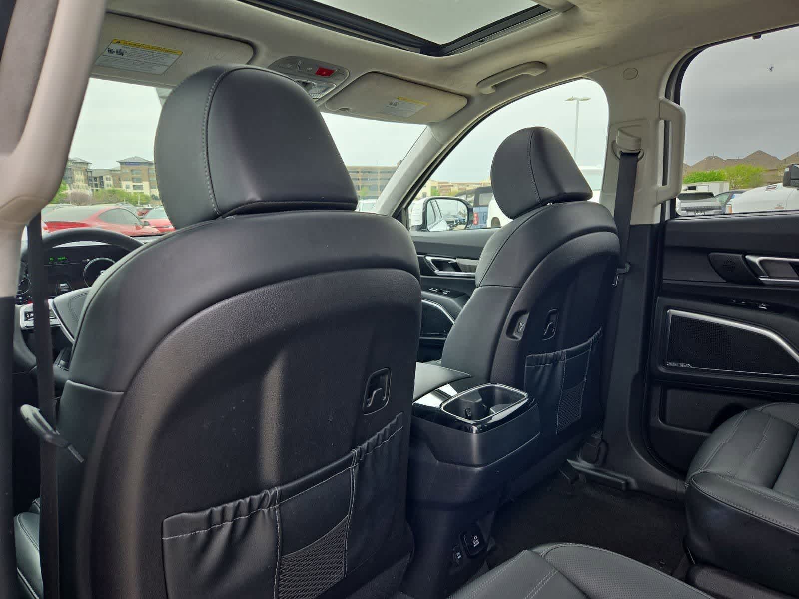 Thumbnail: 2025 Kia Telluride - 17