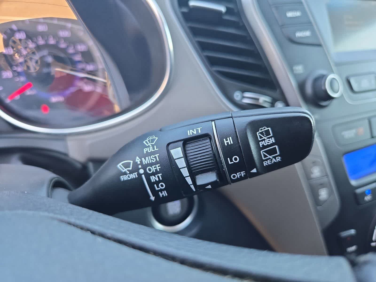 Thumbnail: 2015 Hyundai Santa Fe - 23