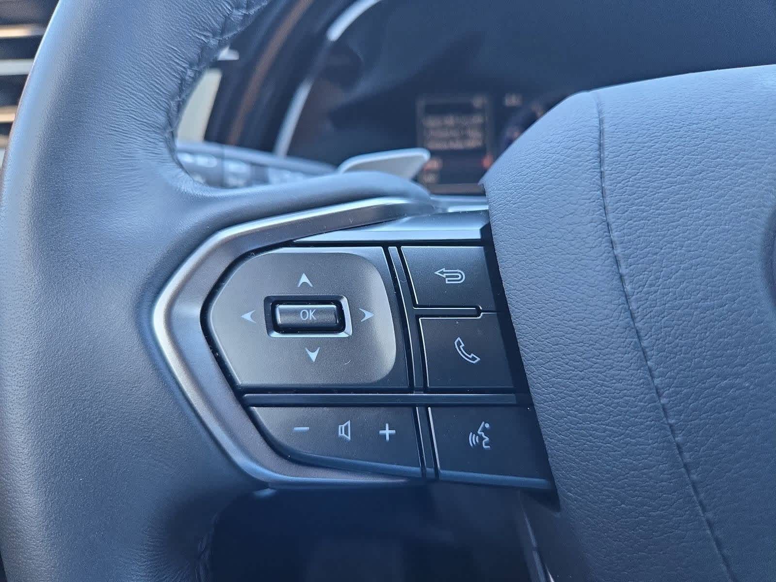 Thumbnail: 2024 Lexus RX - 24