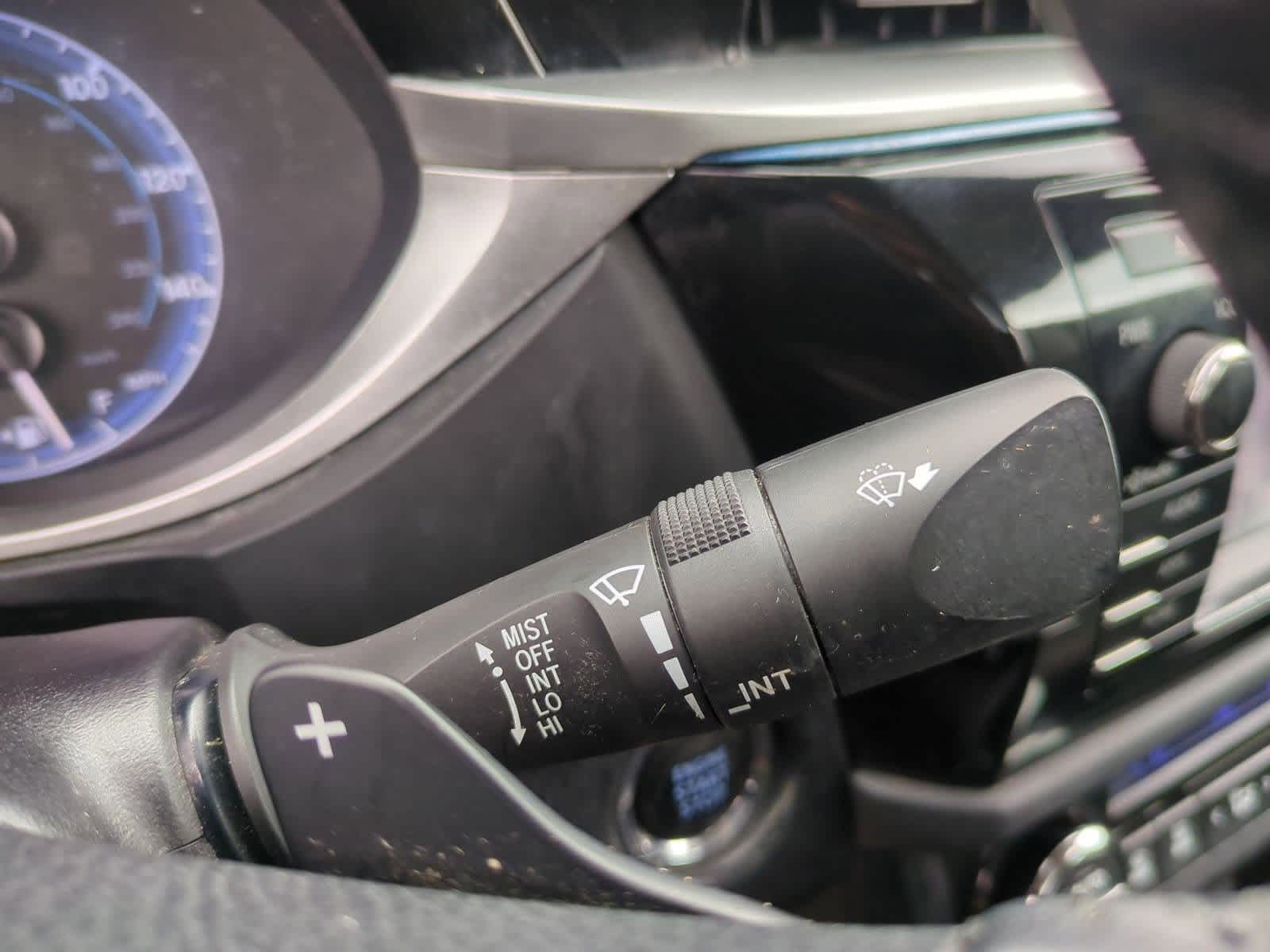 Thumbnail: 2015 Toyota Corolla - 27