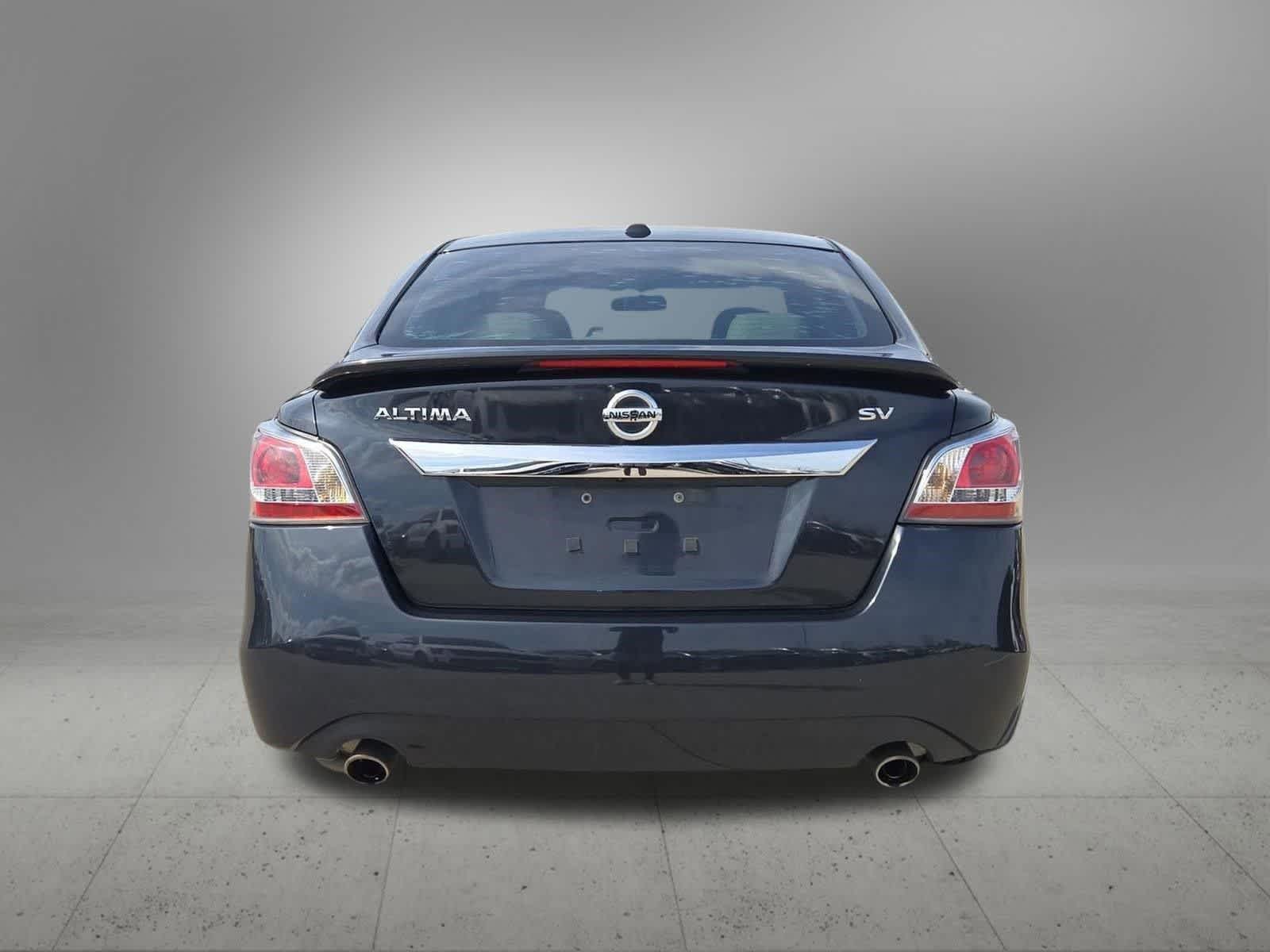 Thumbnail: 2015 Nissan Altima - 5