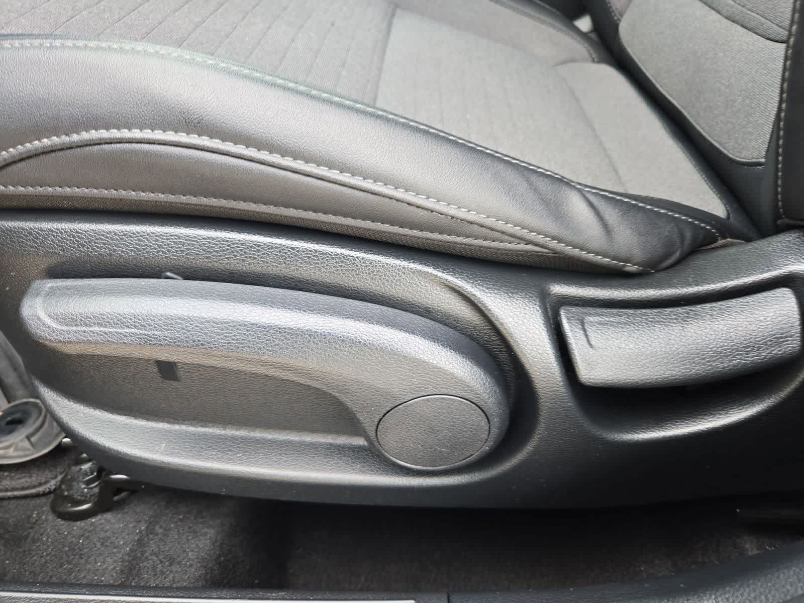 Thumbnail: 2023 Kia Seltos - 15