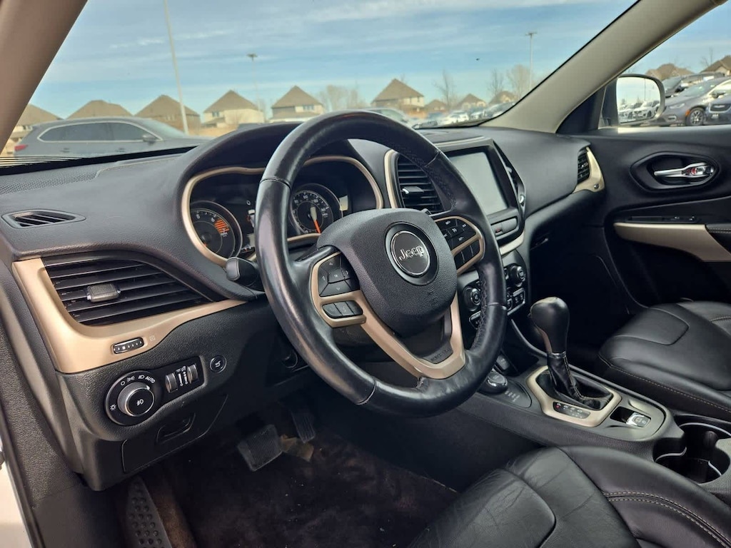 Used 2018 Jeep Cherokee Limited SUV