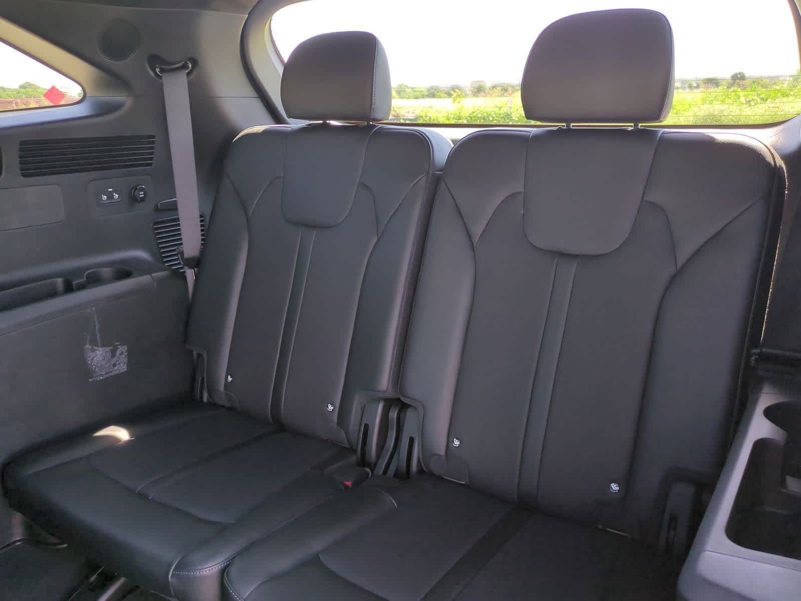 2024 Kia Sorento X-Line S 38
