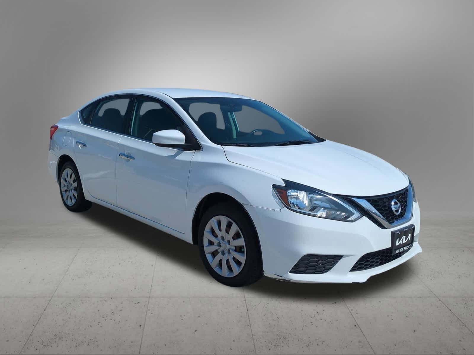 Thumbnail: 2017 Nissan Sentra - 8
